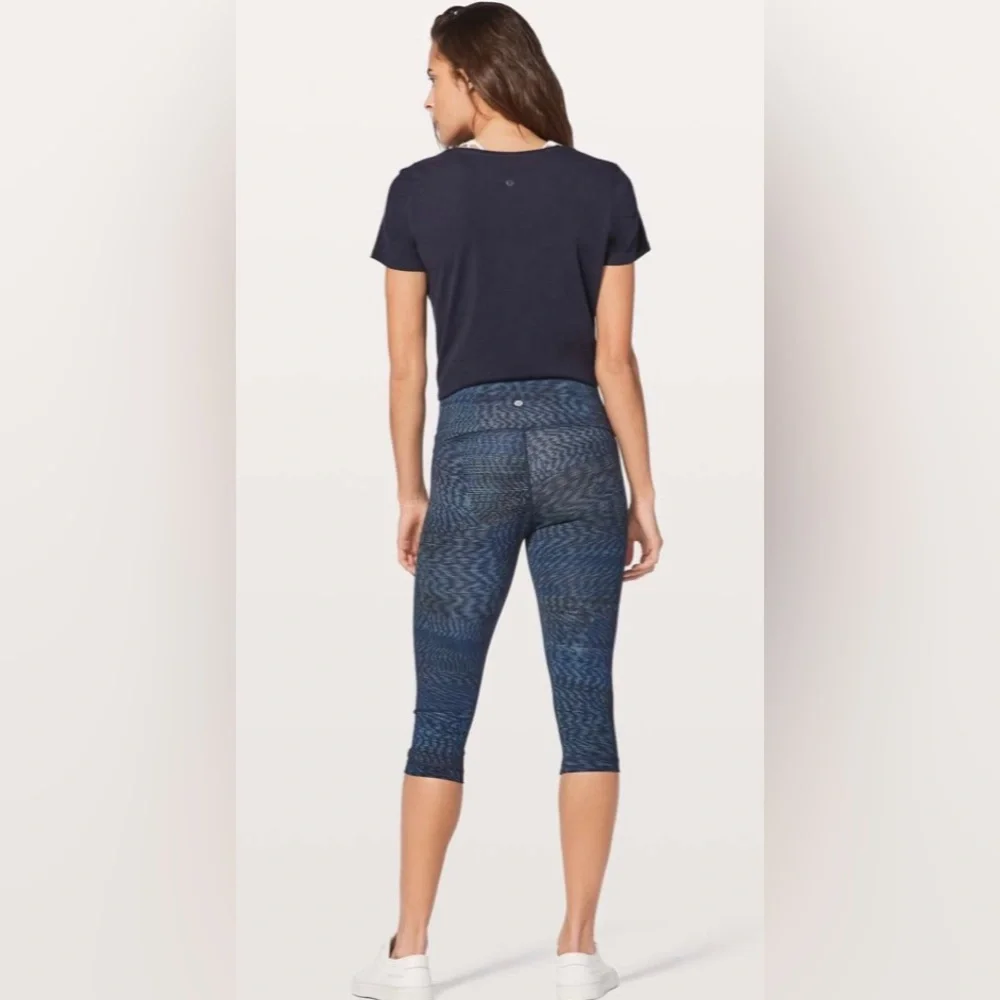 Lululemon Wunder Under Hi-Rise 1/2 Tight *Full-On Luxtreme 17
